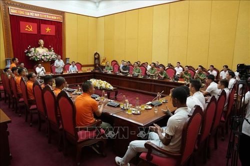 Đại tướng Tô Lâm gặp mặt, động viên Câu lạc bộ Công an Hà Nội