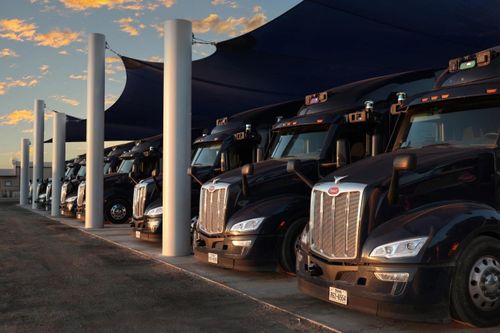 Công ty Mỹ Aurora quyết phát triển công nghệ xe vận tải tự lái bất chấp khó khăn và rào cản pháp lý