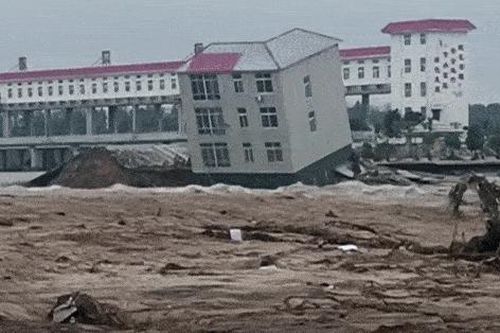 Mưa lũ kỷ lục nhấm chìm 'vựa lúa' của Trung Quốc, gây lo ngại về an ninh lương thực