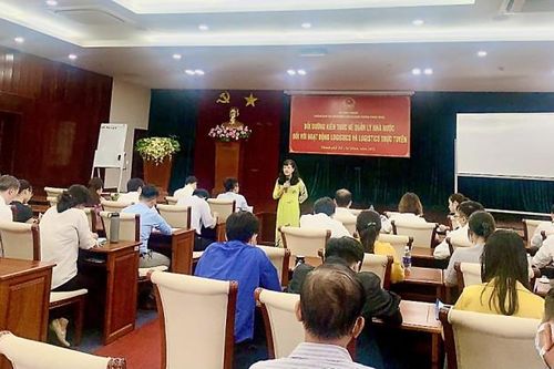 Đào tạo cán bộ phục vụ hội nhập quốc tế: Từng bước chuẩn hóa