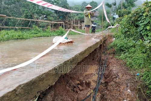 Không chủ quan với mưa lũ, sạt lở