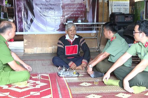 Đoạn tuyệt với FULRO, 'Tin lành Đê ga' - Kỳ 1: Đứng lên sau lầm lỡ
