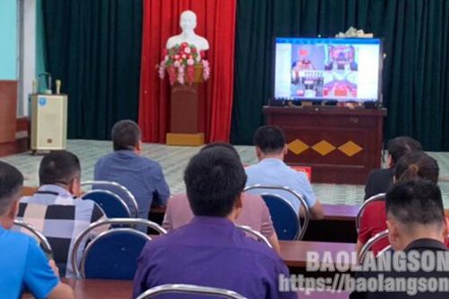 Tòa án Nhân dân huyện Tràng Định phổ biến pháp luật thông qua xét xử trực tuyến