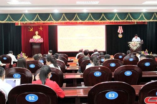 Đối thoại giải quyết khó khăn cho doanh nghiệp