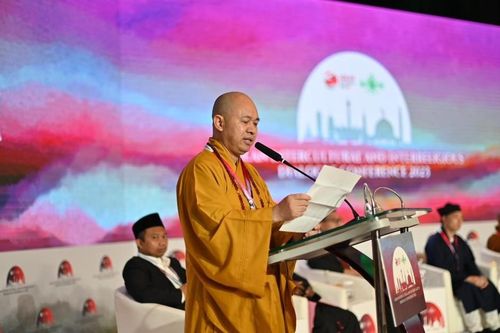 Thượng tọa Thích Đức Thiện tham dự Hội nghị đối thoại tôn giáo và văn hóa ASEAN 2023