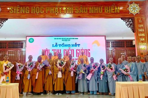 Phật giáo H.Bình Chánh tổ chức lễ tổng kết trao giải hội thi diễn giảng tại tu viện Tường Vân