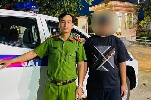 Kịp thời hỗ trợ nam thanh niên khuyết tật đi lạc về nhà an toàn