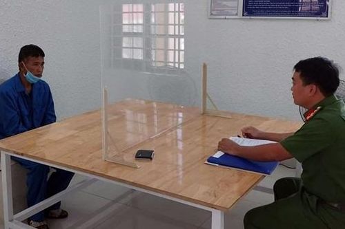 Khởi tố đối tượng đâm đồng nghiệp bảo vệ Ngân hàng