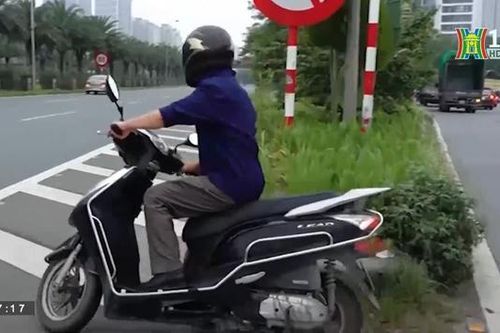 Đi xe máy vào cao tốc: Ẩn họa khôn lường
