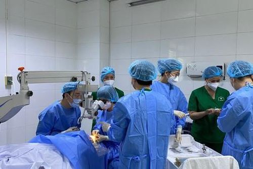 Hải Phòng: Phẫu thuật thành công 2 ca ghép giác mạc đầu tiên