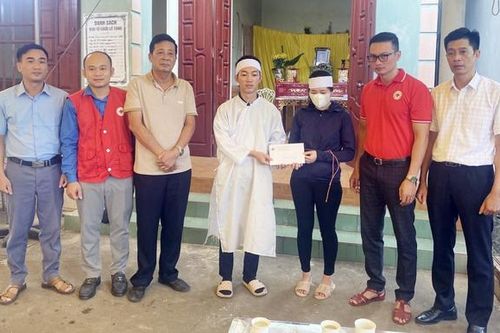 Vụ gia đình ngư dân gặp nạn ở Hải Phòng: Chưa tìm thấy tung tích người vợ và con trai