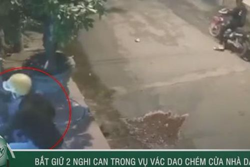 2 đối tượng vác dao phá cửa nhà dân vì bị nhắc nhở đi xe đã bị bắt giữ