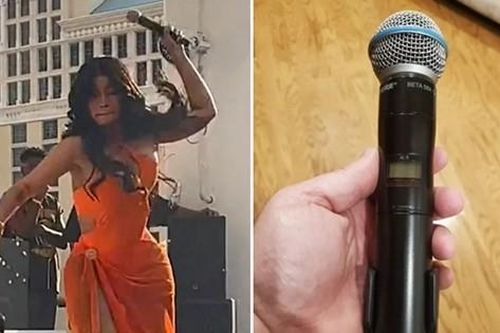 Chiếc micro 'thịnh nộ' mà Cardi B ném vào fan được bán với giá hơn 2 tỷ đồng