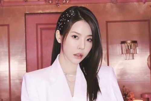 Sunny (SNSD) chính thức rời SM, hành động của các thành viên khiến fan ấm lòng