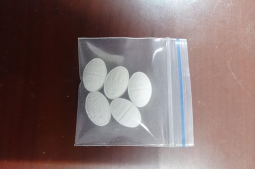 Mua bán trái phép chất ma túy lúc nửa đêm