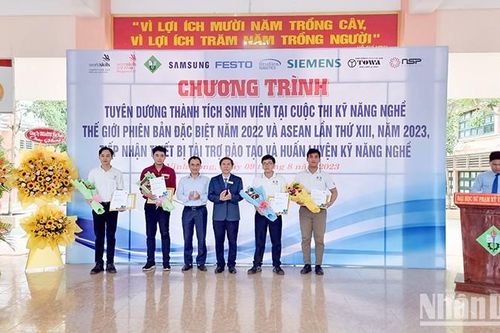 Vĩnh Long tuyên dương sinh viên đạt thành tích kỹ năng nghề thế giới