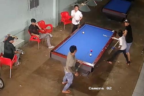Gia Lai: Mâu thuẫn ở quán bi-a, thanh niên mang kiếm chém bạn