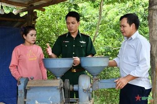 Bộ đội Nam miệng nói, tay làm
