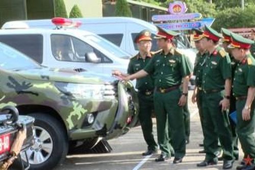 Chấm thi xe tốt, lái xe giỏi toàn quân tại Quân khu 4