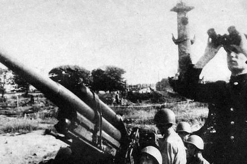 Trận đấu pháo giữa Liên Xô - Phát xít Đức tại Leningrad 'khủng khiếp' thế nào?