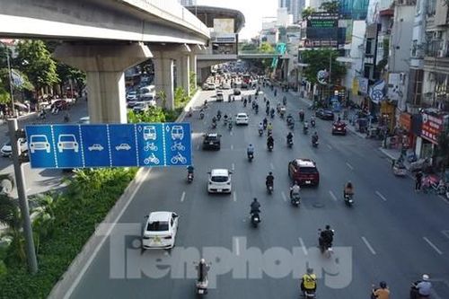Vì sao dải phân cách làn đường Nguyễn Trãi được tháo dỡ?