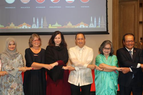 Cộng hòa Séc và Pakistan đánh giá cao cao vị thế, vai trò của ASEAN
