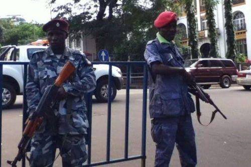 Sierra Leone bắt giữ 14 binh sĩ, 3 cảnh sát do âm mưu 'lật đổ' nhà nước