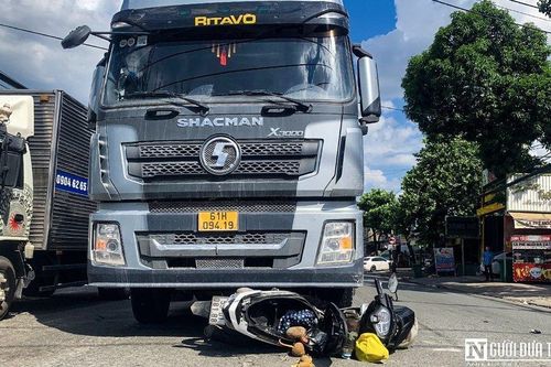 Đồng Nai: Nữ công nhân thoát chết dưới gầm xe tải