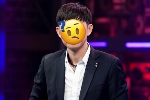 Nam ca sĩ kể chuyện bị bố ruột đuổi khỏi nhà, gạch tên khỏi hộ khẩu