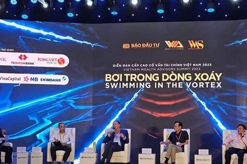 Nâng cao quản trị rủi ro khi 'đầu tư trong dòng xoáy'