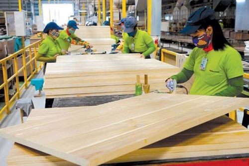 Xuất khẩu dệt may, da giày, đồ gỗ sang Canada chưa 'mặn mà' với các ưu đãi từ CPTPP