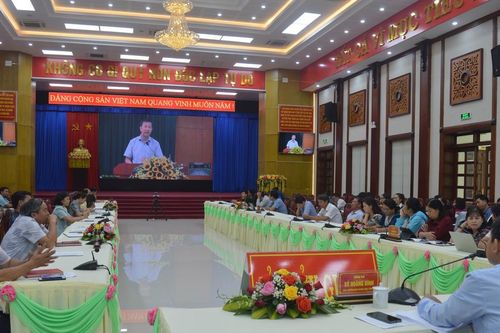 Hơn 6.300 đại biểu tập huấn công tác giáo dục lý luận chính trị ở cơ sở