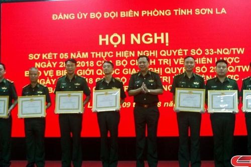 Sơ kết 5 năm thực hiện Nghị quyết số 33-NQ/TW và Nghị quyết số 29-NQ/TW của Bộ Chính trị