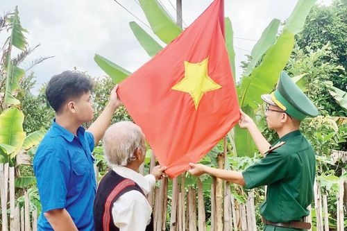 Tinh thần của người đảng viên trẻ trên biên giới