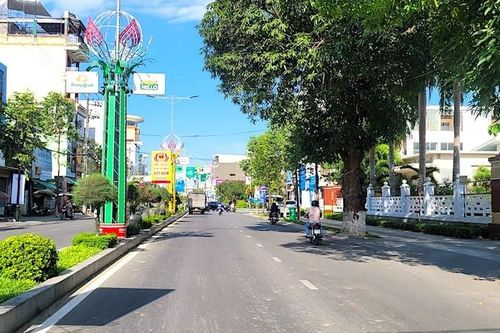 Báo cáo nhanh sự việc công dân la lối, nằm trước cổng UBND thành phố Quảng Ngãi