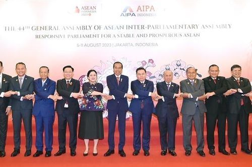 Một số hình ảnh Chủ tịch Quốc hội Vương Đình Huệ thăm chính thức Cộng hòa Indonesia và tham dự Đại hội đồng AIPA - 44