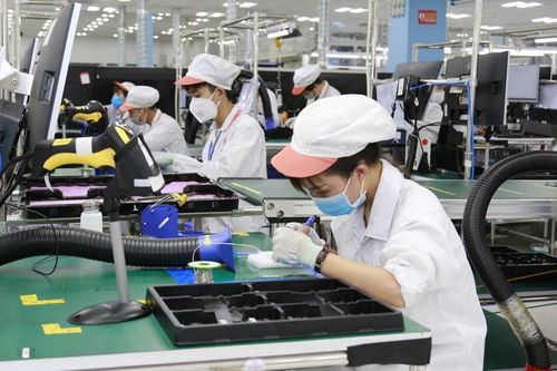 Doanh nghiệp Việt thêm lo cảnh 'đói' đơn hàng