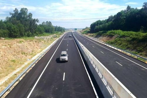 Bộ GTVT ủng hộ mở rộng cao tốc Yên Bái - Lào Cai lên 4 làn xe