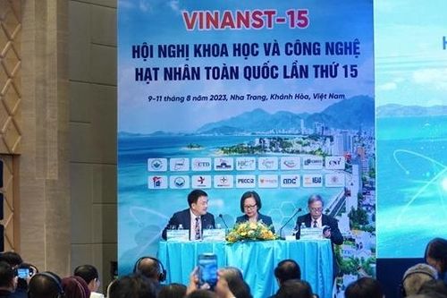 Ứng dụng năng lượng nguyên tử vì mục đích hòa bình