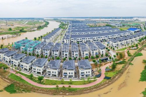 Nợ thuế, Chủ tịch Bất động sản Long Hưng Phát bị yêu cầu hoãn xuất cảnh