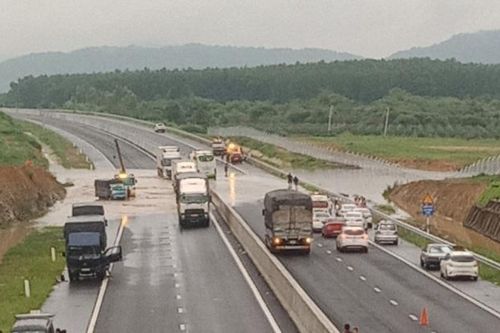 Ngập lụt tại Cao tốc Phan Thiết - Dầu Giây: Trách nhiệm thuộc về đơn vị tư vấn