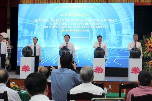 Khai trương Hệ thống thí điểm phổ biến, bồi dưỡng, cập nhật kiến thức lý luận chính trị