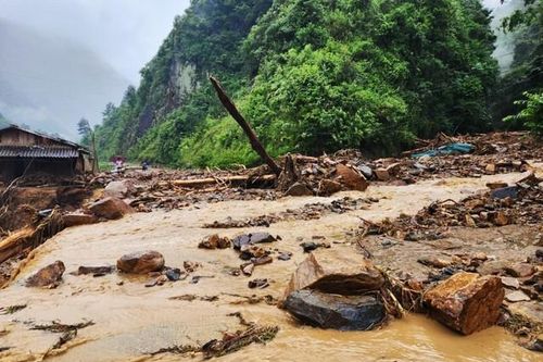 Mưa lũ, sạt lở đất tại miền Bắc khiến 11 người tử vong