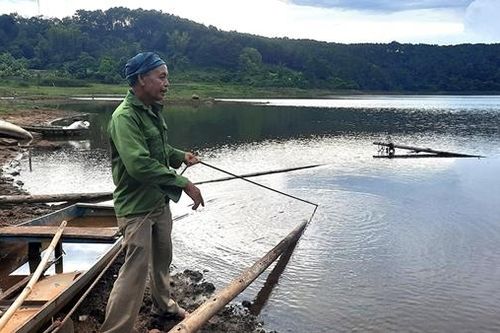 Người lưu giữ ký ức Biển Hồ