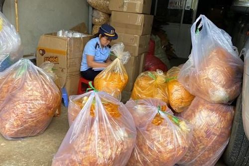 Đắk Lắk: Một cơ sở kinh doanh bánh tráng trộn bị xử phạt 11,5 triệu đồng