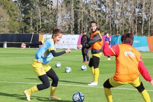 Đội tuyển bóng đá nữ tập trung chuẩn bị cho Asian Games 19