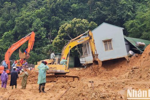 Các địa phương cần chủ động xây dựng bản đồ phân vùng sạt lở, tai biến môi trường