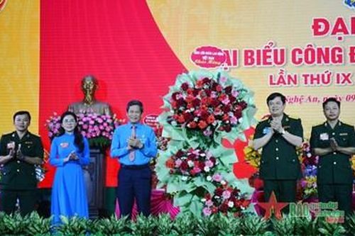 Đại hội Đại biểu Công đoàn Quân khu 4 lần thứ IX