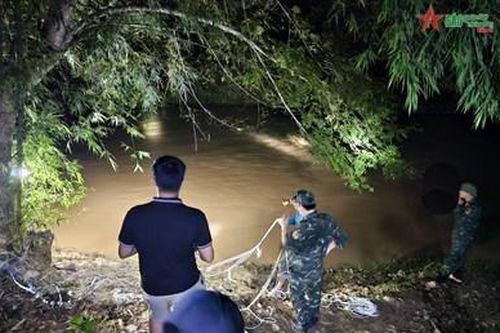 Nước lũ cuốn trôi 1 người dân ở Mường Ảng, tỉnh Điện Biên