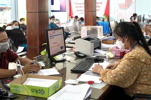 Bổ sung phó chủ tịch UBND cấp huyện và cấp xã đông dân: Giảm áp lực, tăng chất lượng phục vụ nhân dân